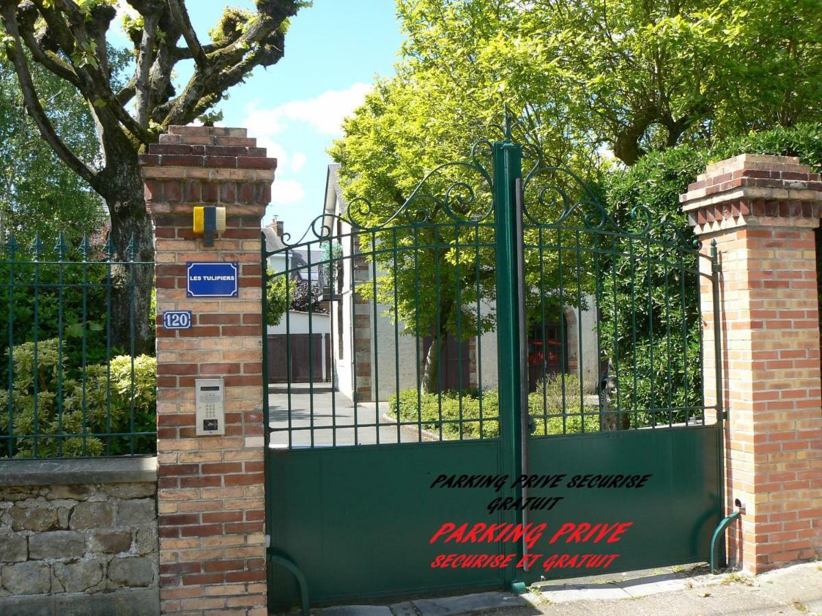 Les Tulipiers, Parking Securise, Lit Queen-Size, Le Port Du Mans Ле-Ман Екстер'єр фото